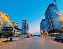 2023年1月17日，平江润雅华府建面约90-230平米新春特惠房价2880元/平起，买房送车位！让幸福温暖常伴您左右，归乡平江县伍市镇畅享高新醇熟生活。