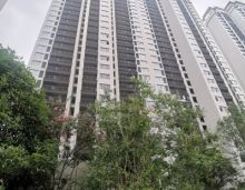 截止到目前2023​临澧三晟壹号院六月份项目施工进度情况播报如下：小区北面街道整理后的临街商铺；临澧三晟壹号院A2围挡广告拆除，商业出街；临澧三晟壹号院钢架凉亭已完成80%；