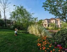 近年来衡阳的经济发展非常不错，越来越的别墅购买者来说看重的集中于区位、环境、社区等方面，耀江天鹅堡的多重优势保障，让其始终以城市别墅范本的姿态领冠衡阳豪宅市场。那么您会问了衡阳耀江天鹅堡究竟怎么样？下面听小编慢慢来介绍。