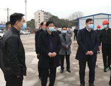 2022年3日上午，常德市武陵区委书记康少中深入常德美韵馨城项目建设现场，实地调研督导项目推进情况。区委常委、区委办主任高波，副区长陈维参加调研督导。