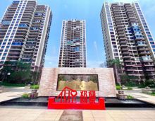 2020年1月16日，常宁北湖大第建面约120-158平米实景现房板式湖景大宅倾城首开，以当红不让之势热销全城！首开热销的背后，不是偶然，而是蕴藏着德泰隆地产的匠心沉淀，将细节精工融入到建筑之中，