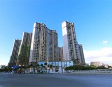 4月5日，常宁玉虹豪庭三期御庭苑样板房开放！活动当天常宁玉虹豪庭三期推出特价房源3600元/平，仅限5套（顶、底层特价）！另外清明折上折45000元优惠再减100元每平方，当天签约享97折扣，限时5日内享98折。活动期间车位分期付款立减3000元