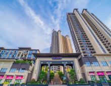 心有归处，即为家！2023年5月31日，衡阳金钟美墅湾二期顺利交付，从一纸蓝图到幸福交付，金钟美墅湾背后凝聚了无数人的汗水，品质承诺的圆满兑现，离不开背后团队夜以继日、持之以恒的努力和付出。