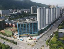 2022年8月9日，为您奉上兴康城东央商业广场八月工程进度情况！郴州兴康城东央商业广场项目占地约53亩，总规划10栋。截止到现在郴州兴康城东央商业广场1栋为板式大平层。