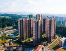 2023年11月6日，郴州平海九龙湾项目为您呈上11月现场的施工进度情况；郴州平海九龙湾项目分五期开发一期由四栋高层组成（A1栋-A4栋），一期已交房入住。