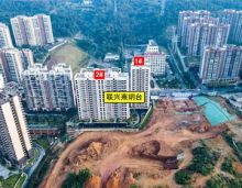 2023年12月12日，郴州西苑8号建面约106平米参考单价5000元每平米，项目位于松山路与兴城路交汇处，隶属高铁板块，总户数836户。目前项目在售4、5栋实景现房