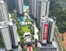 不辜负所有业主的期盼，2023年7月27日，郴州恒嘉月伴湾楼盘1栋、2栋、3栋、6栋、7栋楼盛大交付。业主们怀揣着对家的美好憧憬，共同开启这场盛大而温暖的归家旅途。不辜负所有业主的期盼，2023年7月27日，郴州恒嘉月伴湾楼盘1栋、2栋、3栋、6栋、7栋楼盛大交付。业主们怀揣着对家的美好憧憬，共同开启这场盛大而温暖的归家旅途。