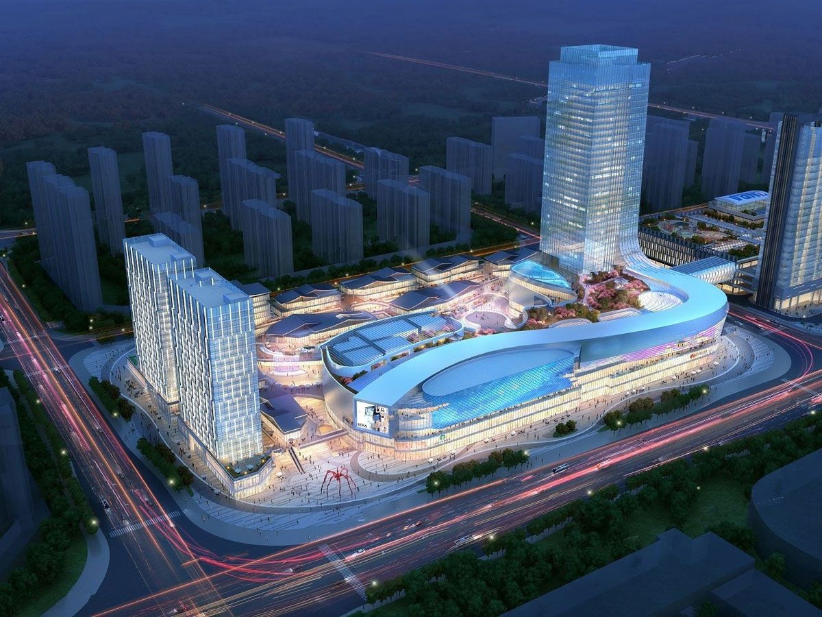 常德丰彩长安九里位于鼎城区桃花源大道与永安西路交汇处，项目占地1100亩，建筑面积240万方，50万㎡配套新概念商业，约20万平方主力商业开发商自持运营。