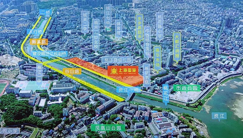 桃江上海玺苑怎么样?项目建筑面积约10万㎡,容积率3.1,绿化率35%,小区规划户数870户,项目为桃江县第四代住宅项目，位于獭溪路与桃花路交汇处。