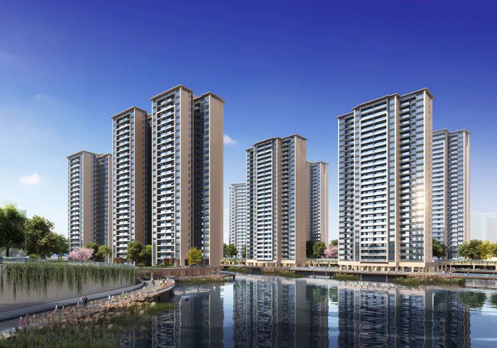 岳阳宝德麓湖怎么样?项目总占地面积约159亩,建筑面积约35万方,由17栋高层住宅,一所12班制幼儿园,绿化率48%,小区规划住宅2042户。