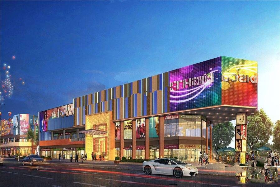 祁东奥园广场怎么样?项目占地面积约268亩，总建筑面积近50万㎡，小区规划住宅1983户，容积率2.2，楼盘坐落在祁东县洪桥镇南山大道与曙光路交汇处。