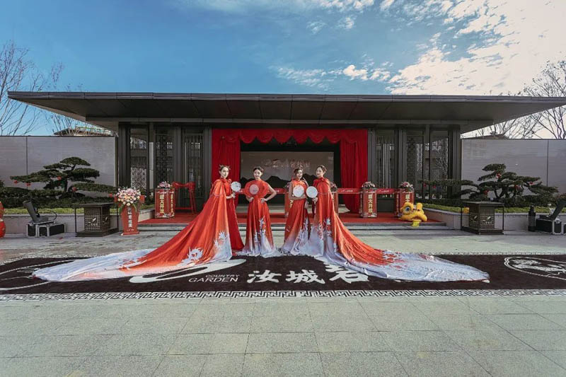 汝城碧桂园值得买吗？项目毗邻龙王庙国家湿地公园，公园占地面积约178亩，公园内绿树成荫；周边还有汝城六中、思源学校等众多学府环绕。项目东南部为政府规划，碧桂园建设打造的品质幼儿园。