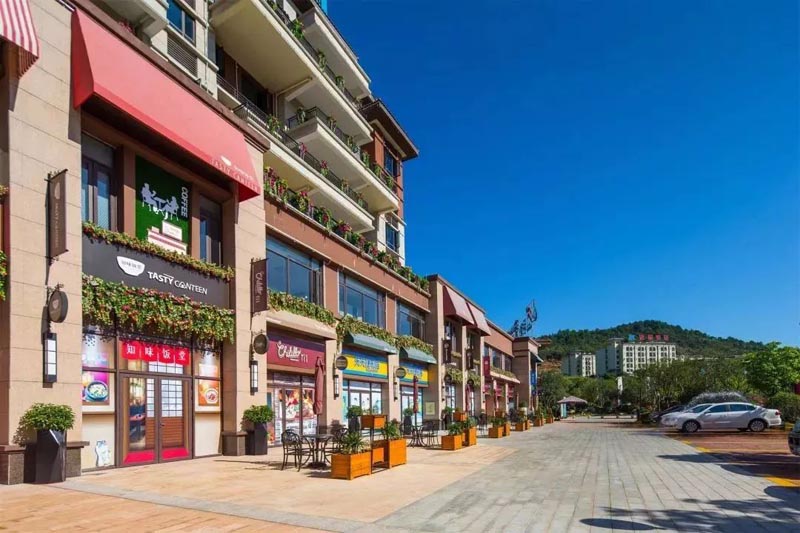 桂阳碧桂园怎么样？项目占地242亩，建筑面积约30万㎡，容积率低至约1.93，产品涵盖城市美墅及智能3.0花园洋房新品、近3万㎡社区风情商业街，产品涵盖城市美墅及智能3.0花园洋房新品。