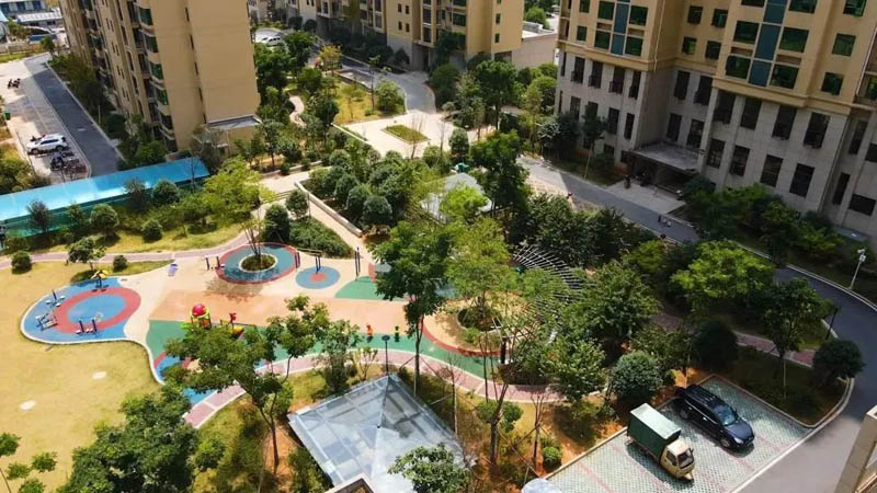 安仁中央翰府房子好不好？项目总占地70638平米，实际建面约981245.0平米，小区规划住宅有1260户，停车位1030个；该楼盘坐落在安仁县八一中路与安仁大道交汇处。