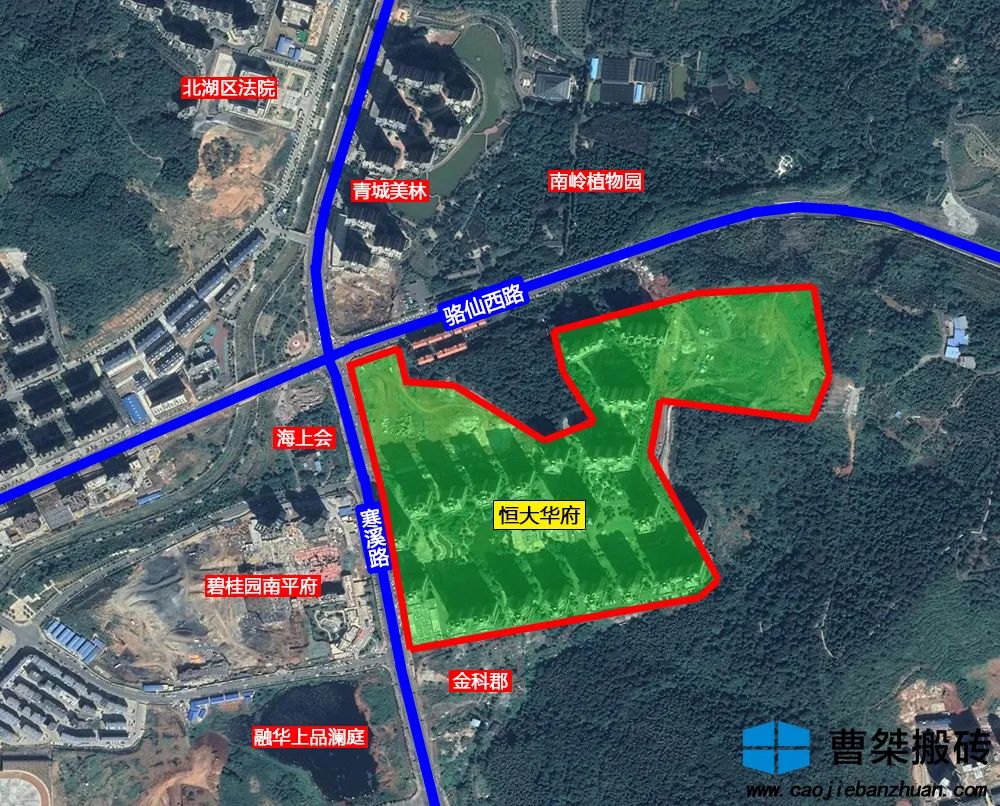 郴州恒大华府怎么样？项目总占地280亩，实际建面约58.8万，小区规划住宅3600户，停车位2880个，周边配有四十二完小、骆仙中学；楼盘坐落在郴州市骆仙西路与寒溪路交汇处。